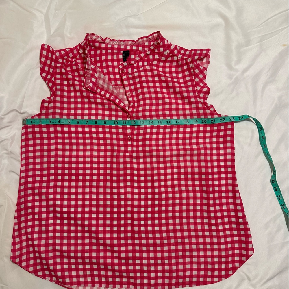Meg and Margot Sleeveless Top - Picture 5 of 8